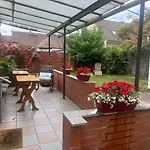 Kahnstuebchen Mit Neuem Innenhof Garten
