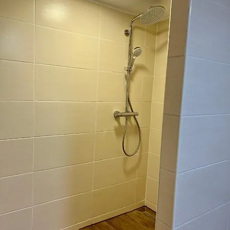 Kahnstuebchen Mit Neuem Innenhof Garten Апартаменты Люббен