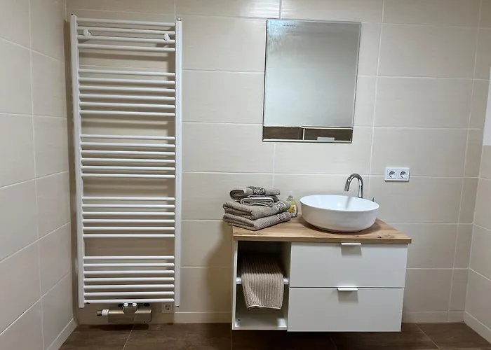 Kahnstuebchen Mit Neuem Innenhof Garten